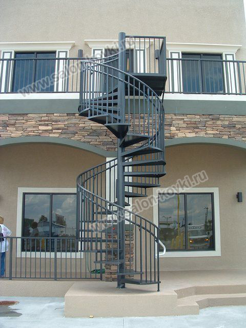 Винтовая лестница 122