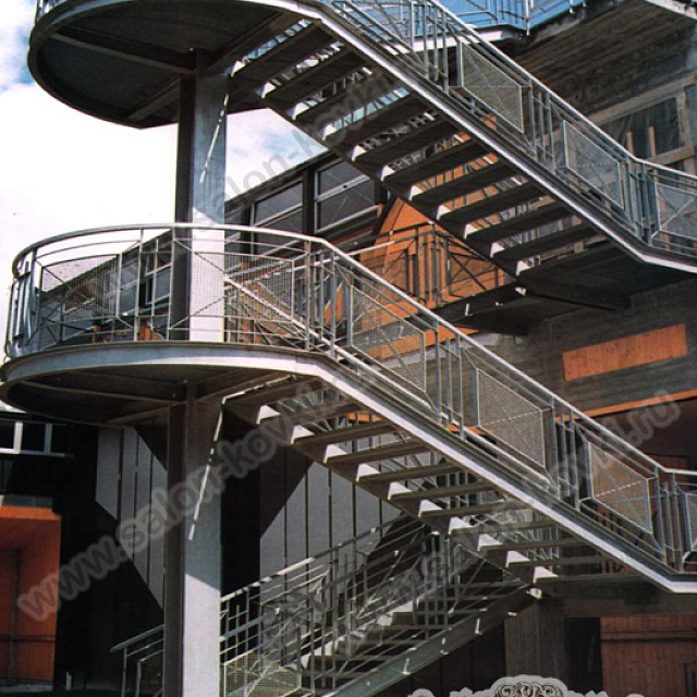 Винтовая лестница 85